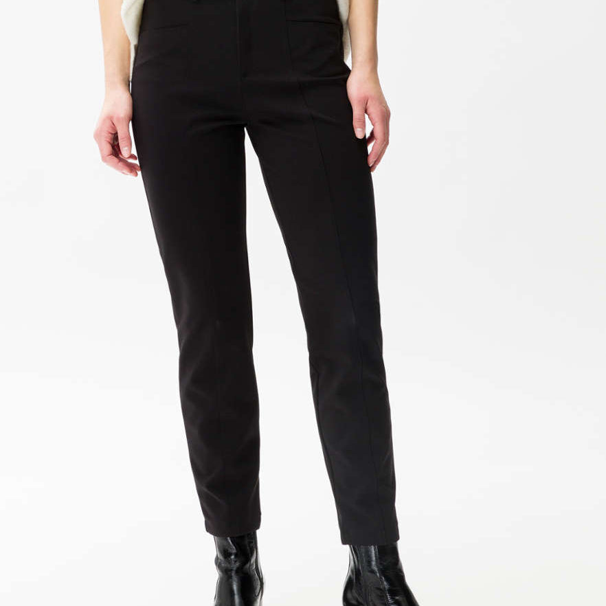 Shakira TJ Pant