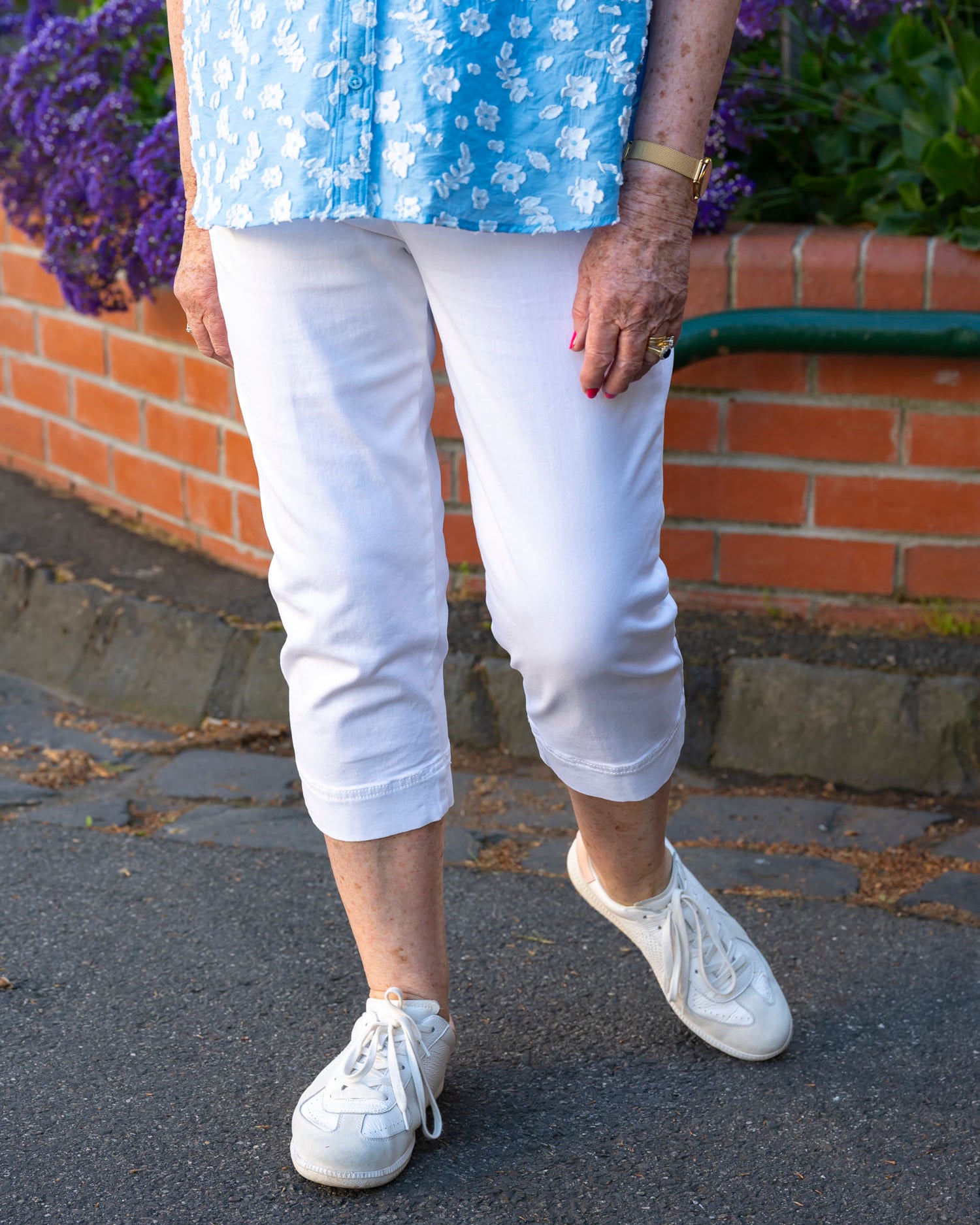 Lavina Joy Capri Pant