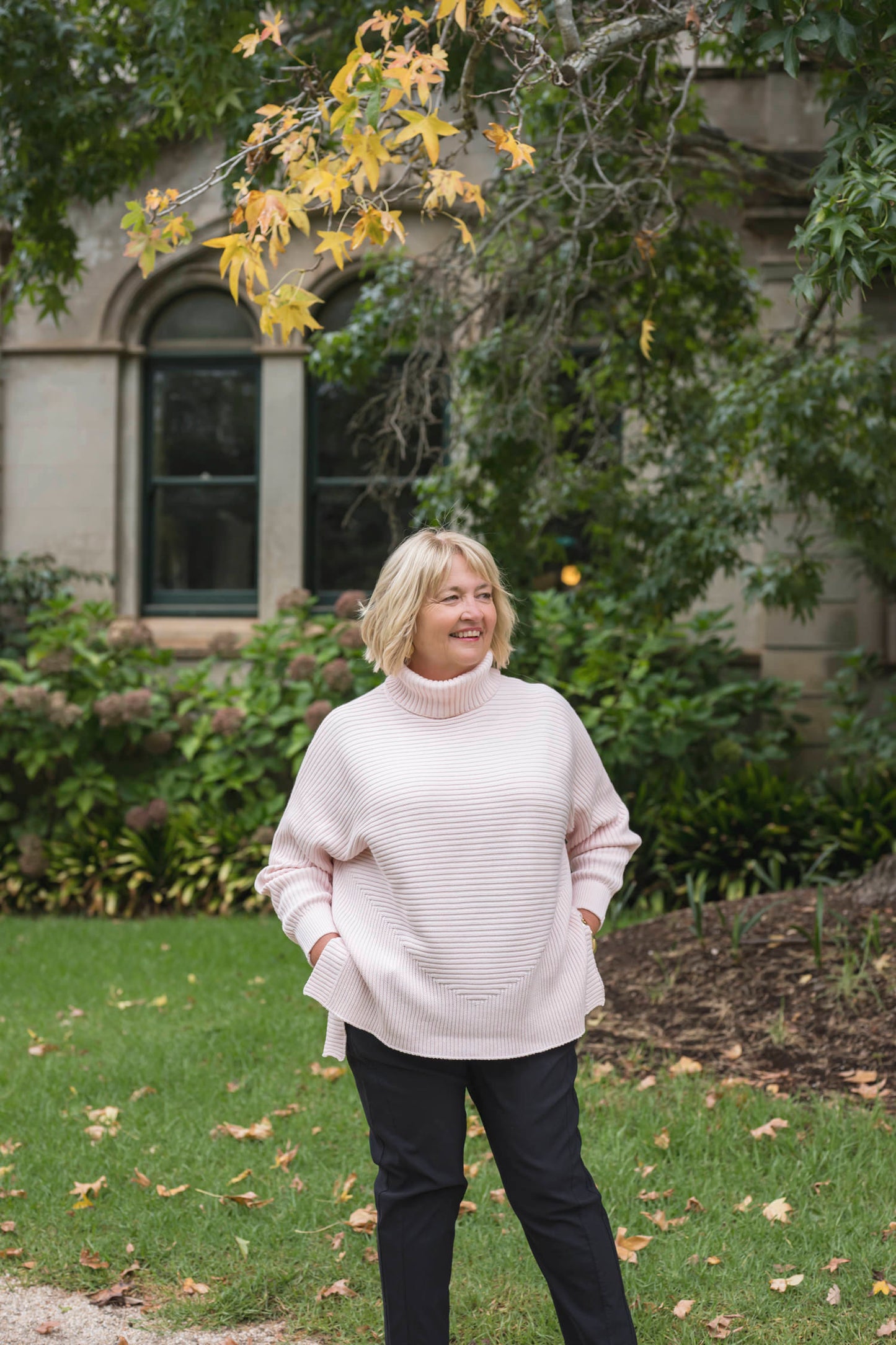 Carrie Pullover