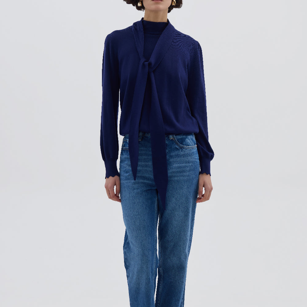 Jacqueline Bow