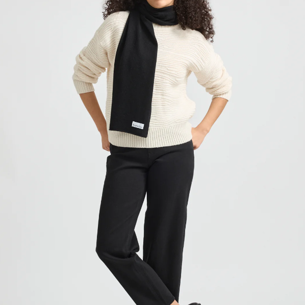 FINE WOOL SCARF