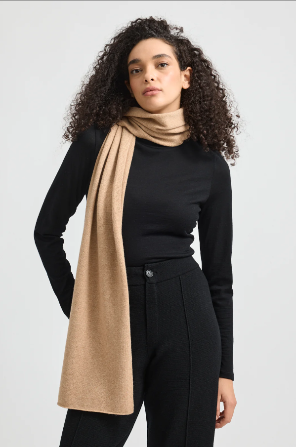 FINE WOOL SCARF