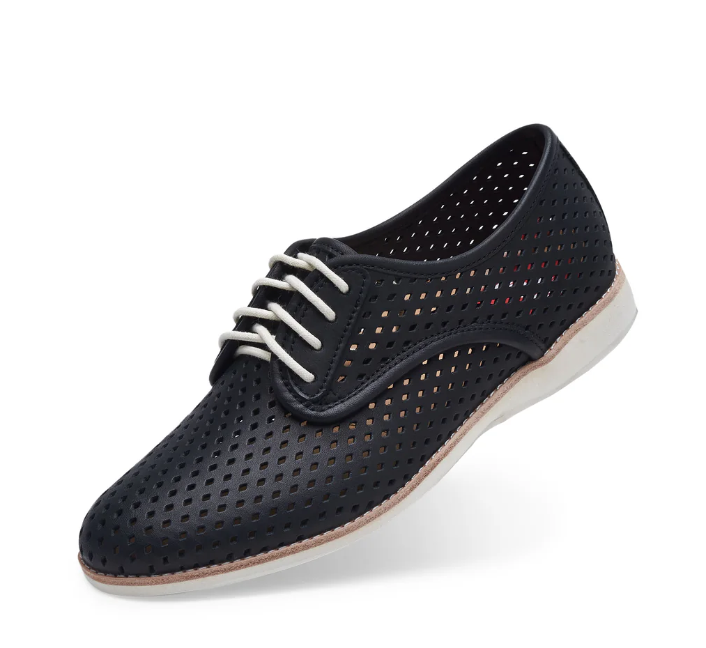 Derby Punch Black
