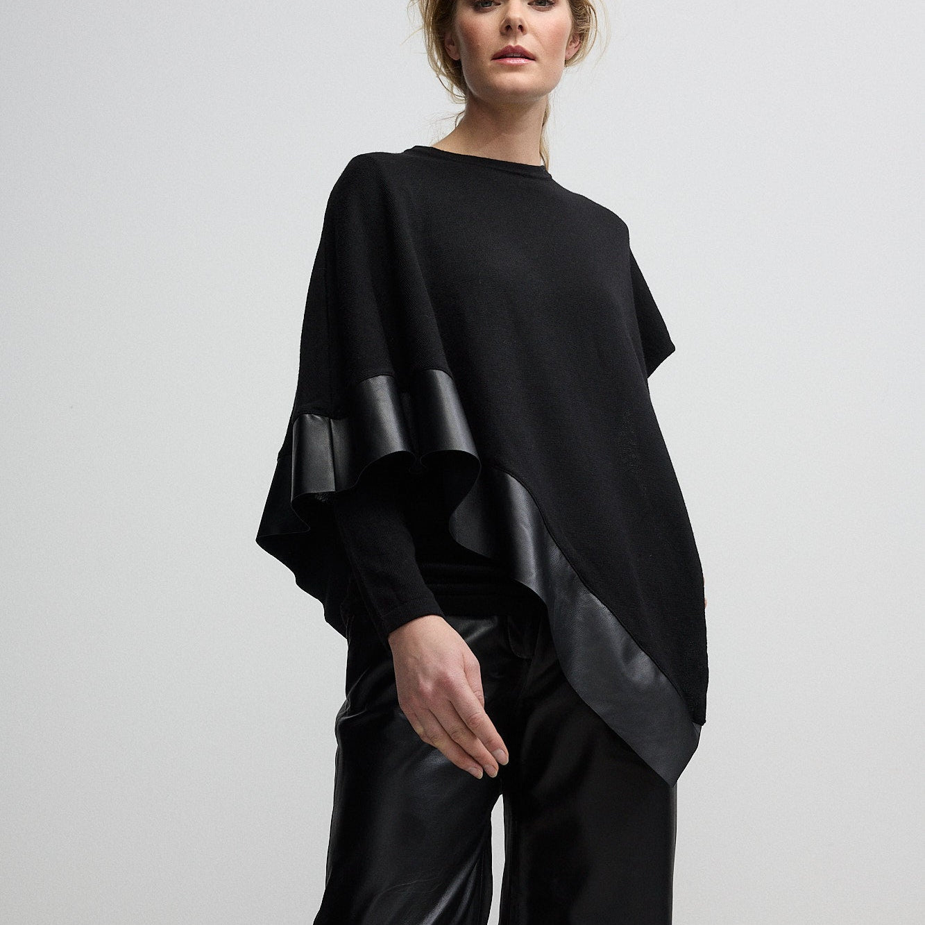 Annalise - LT Micro Cape