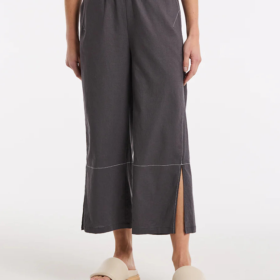 3/4 Split Hem Pant