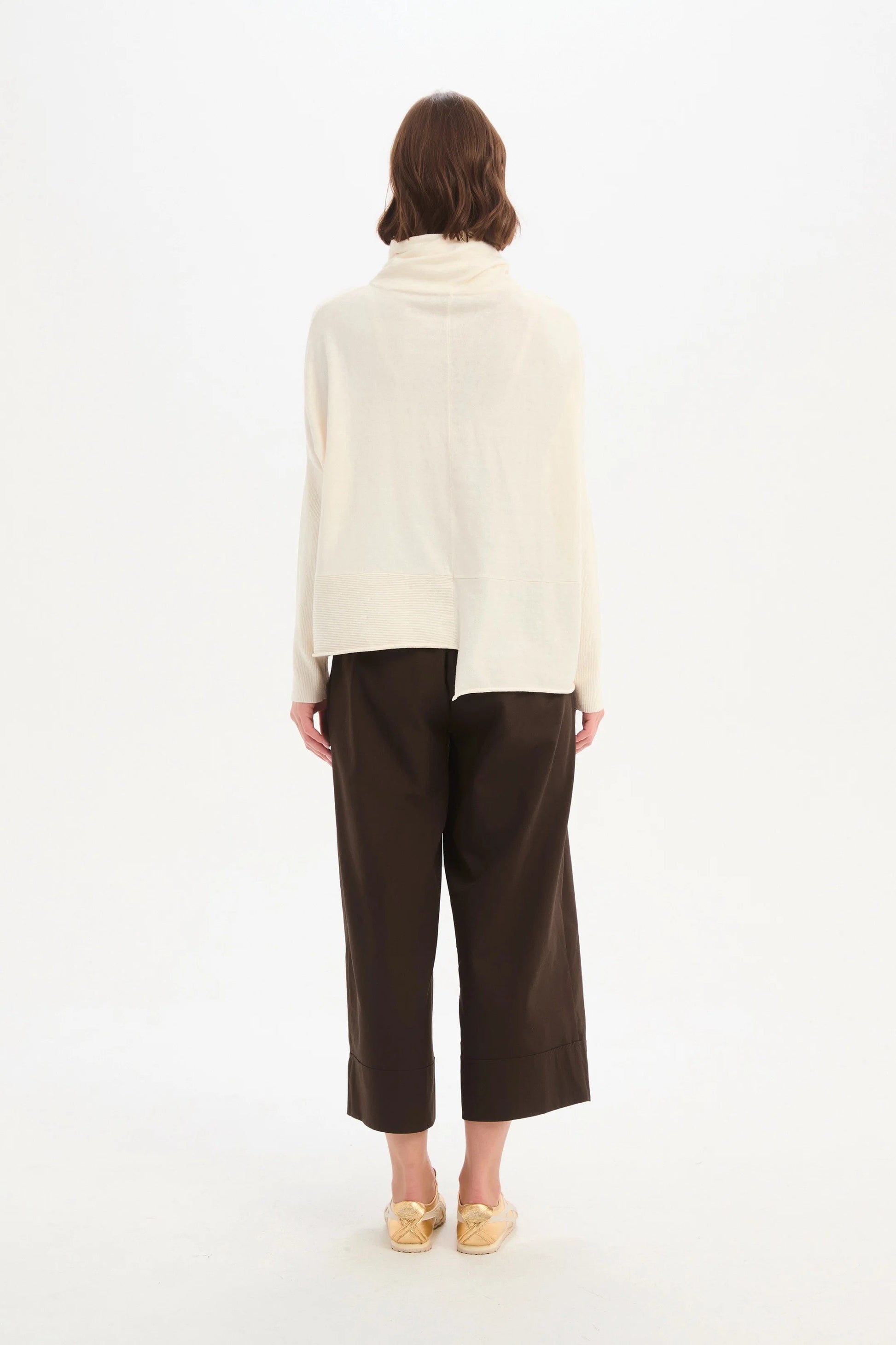 Roll Hem Pocket Knit