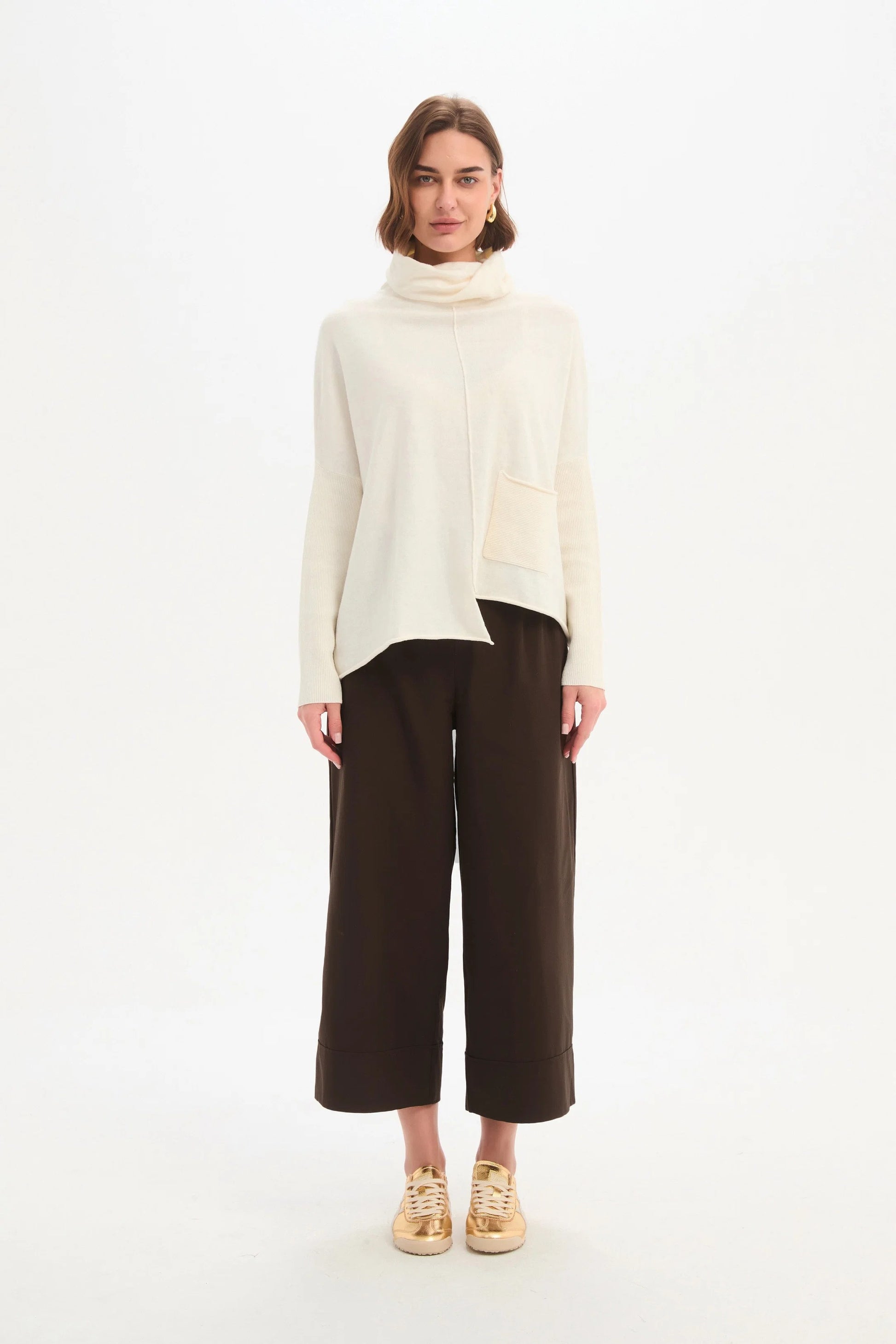 Roll Hem Pocket Knit