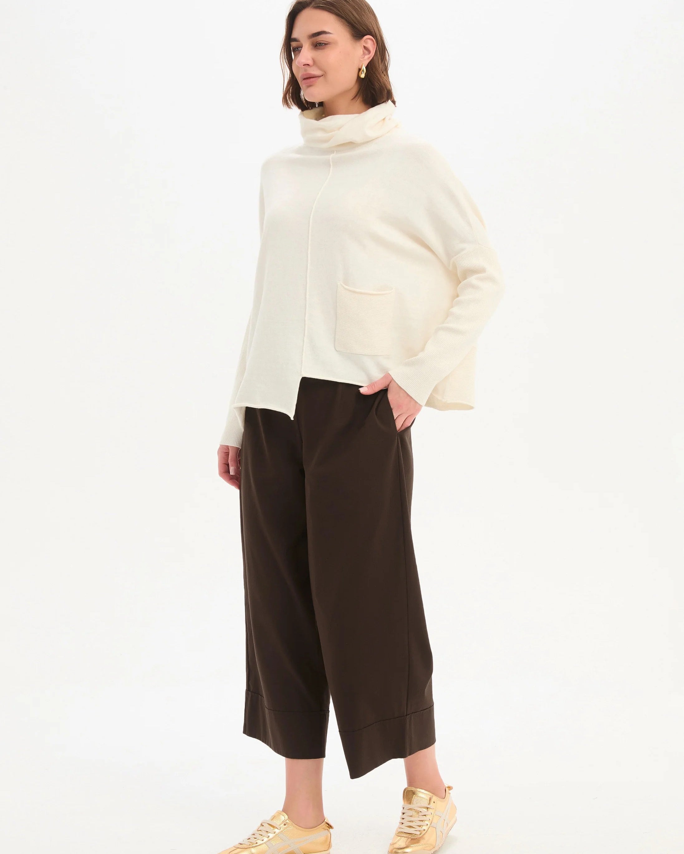 Roll Hem Pocket Knit