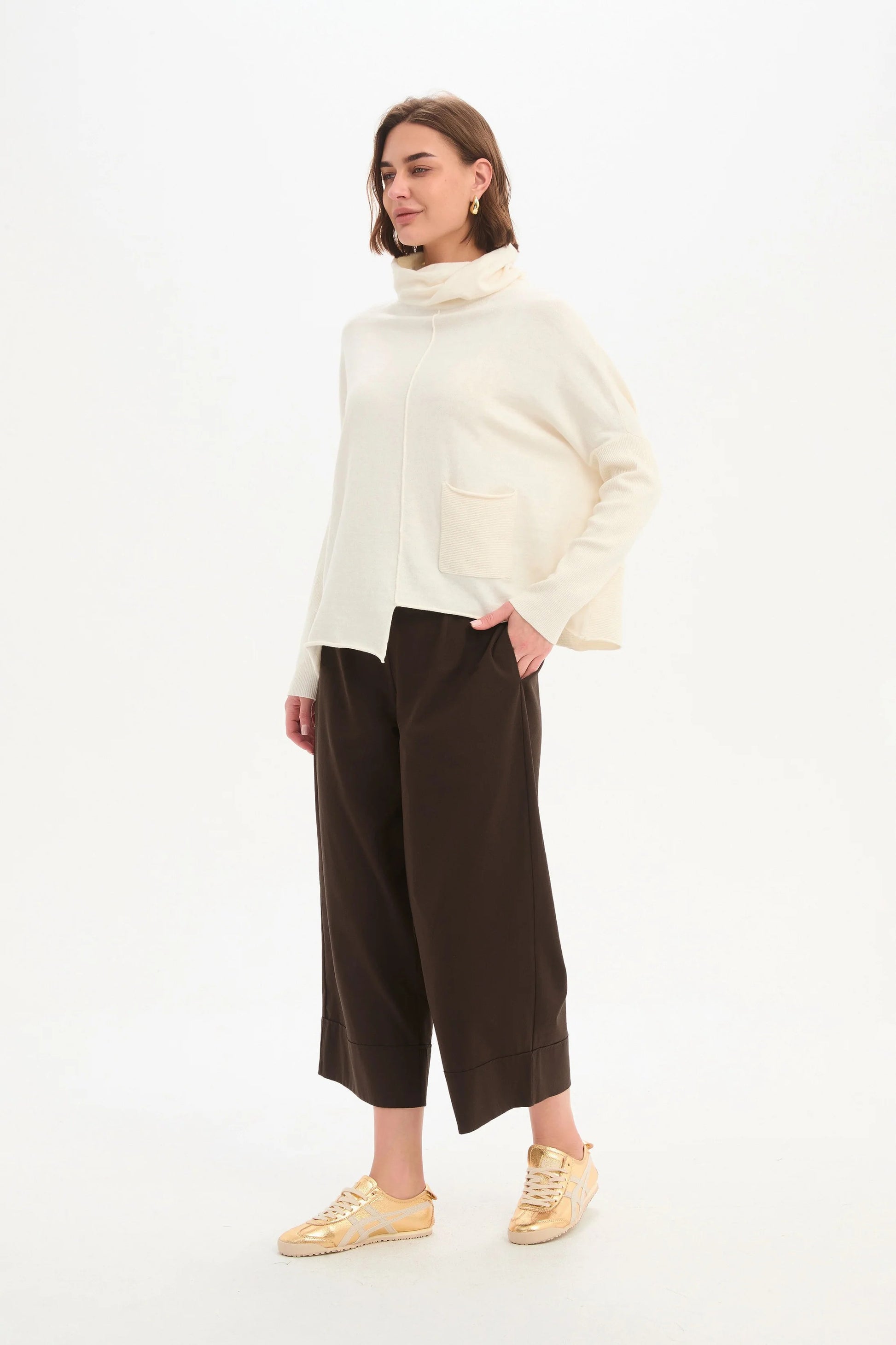 Roll Hem Pocket Knit