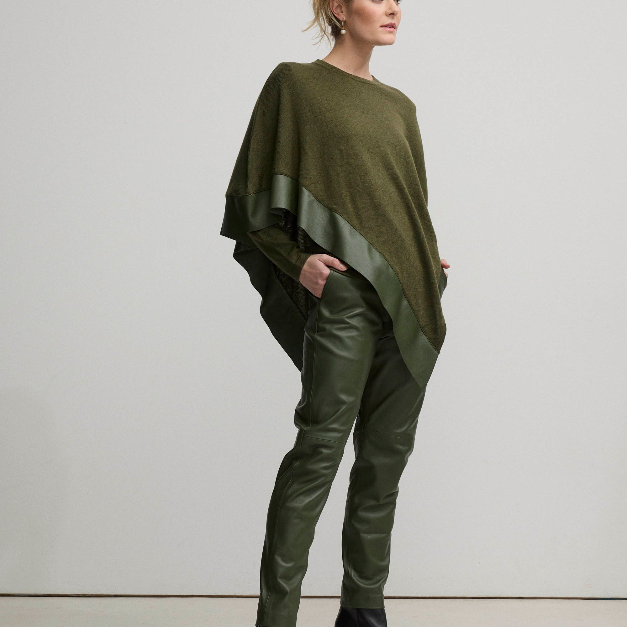Annalise - LT Micro Cape